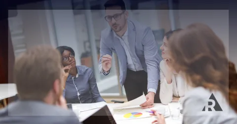 RA000162 What Does a Scrum Master Do 480x252 png